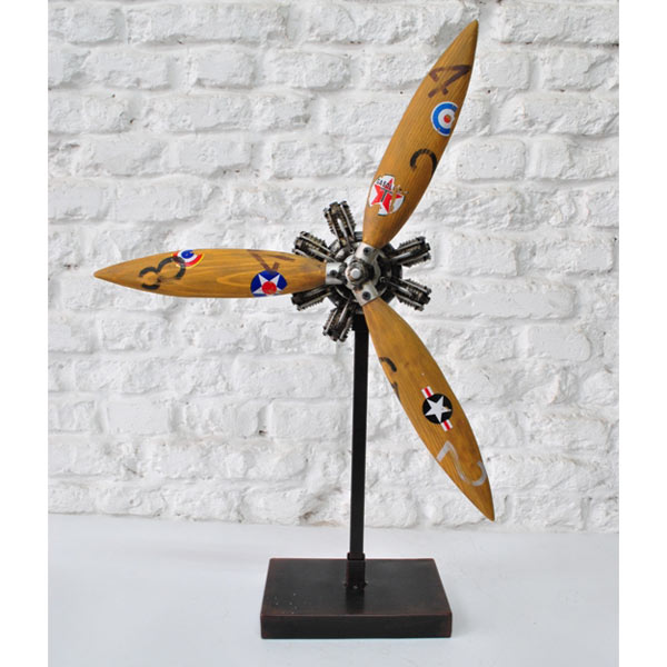 Corsair Repro Model Propeller on stand - Click Image to Close